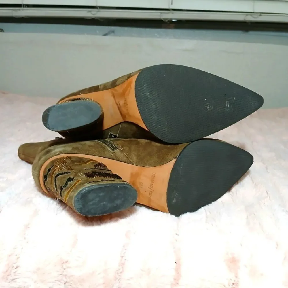 Donald J. Pliner Vantsip Kid Suede Boots Size 9M